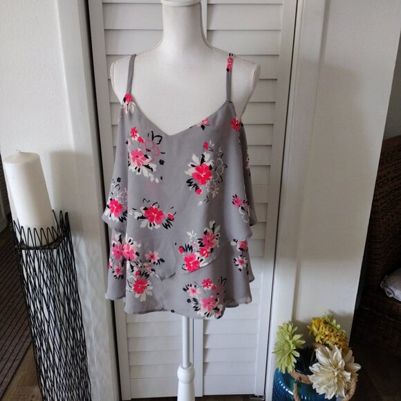 Torrid Gray Floral Tank Top with criss-cross adjustable spaghetti strap layer 1X - Picture 7 of 8